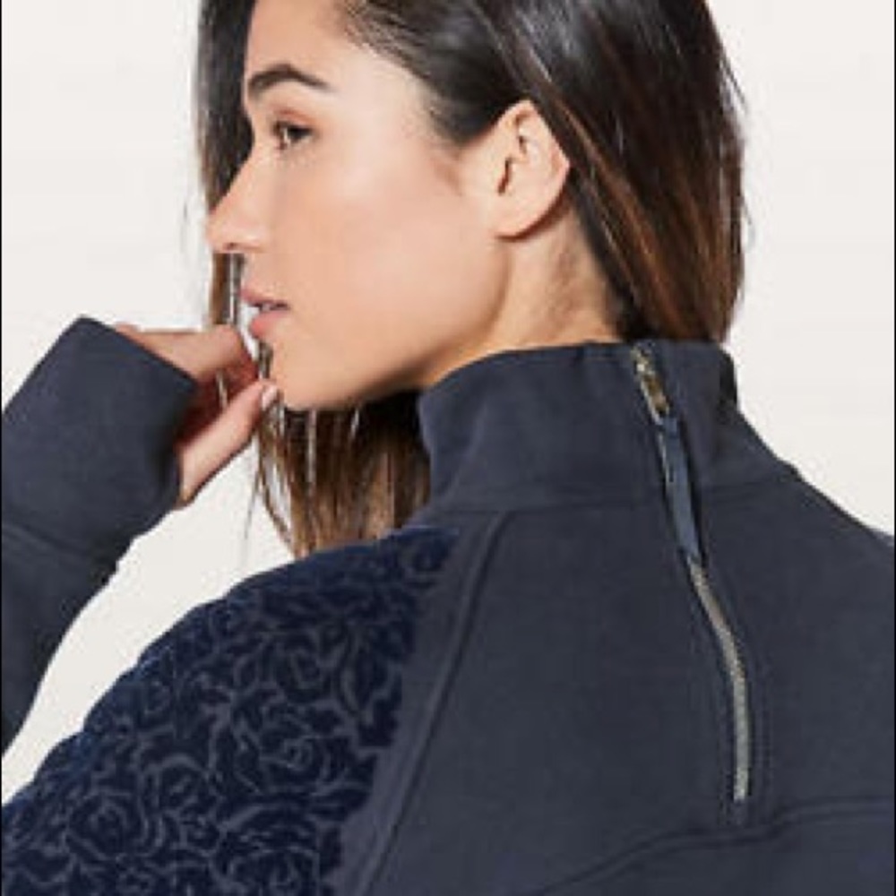 Lululemon flocked pullover